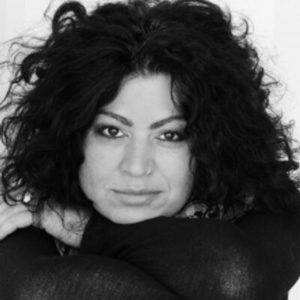 Ayşe Kazcı fotoğrafı