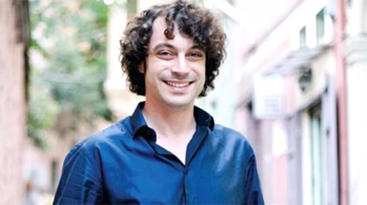 Özgür Mumcu fotoğrafı