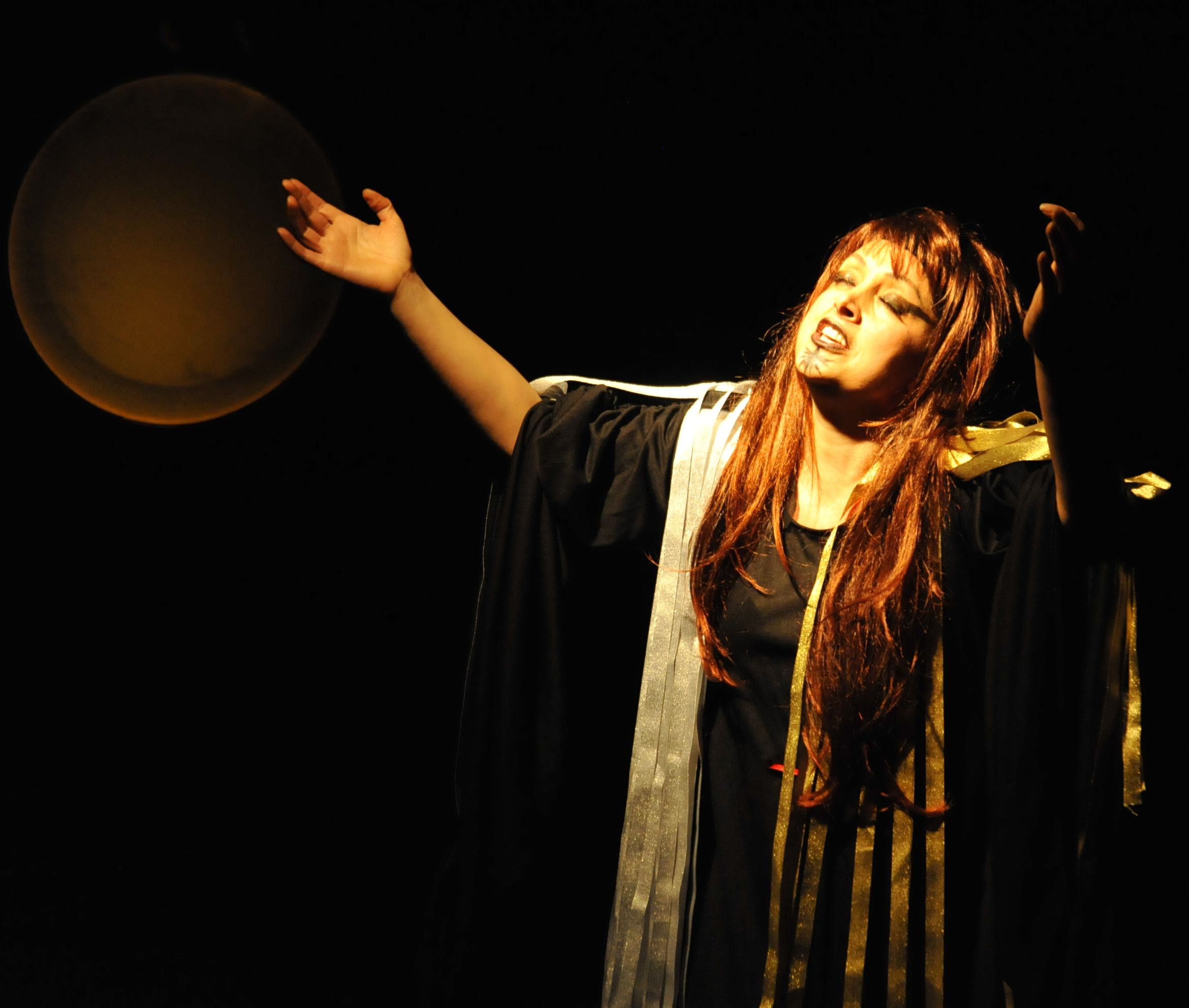 Медея опера театр станиславского хибла герзмава. Работа медея. Медея колхидская царица. Медея фильм 1969. Наталья мурадымова медея.